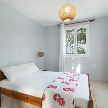 Grapevine Poros (Kefalonia)